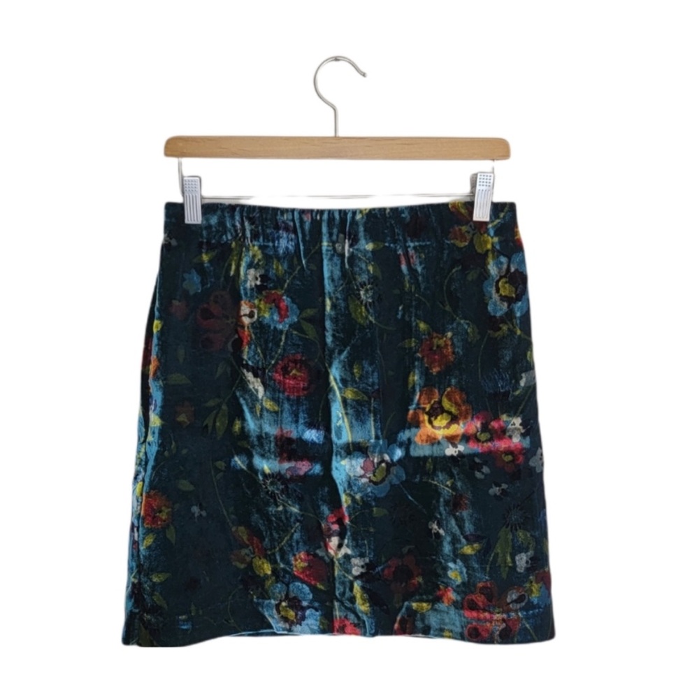 LOFT | Crushed Velvet Floral Mini Skirt